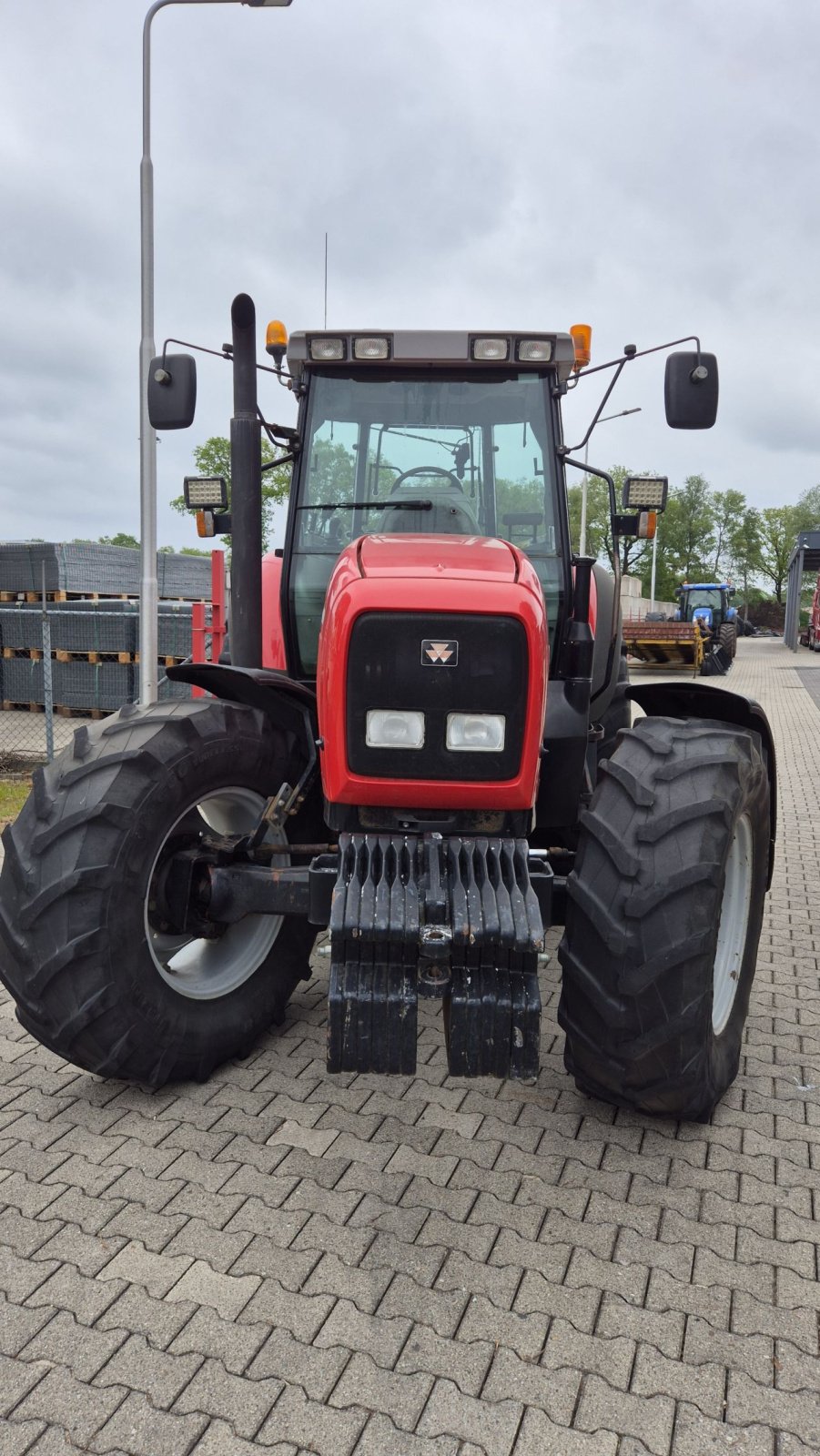 Traktor от тип Massey Ferguson 8220 Dynashift, Gebrauchtmaschine в Schoonebeek (Снимка 3)