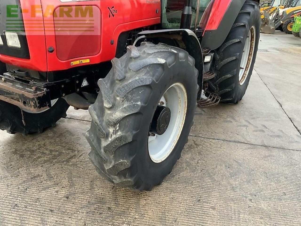 Traktor of the type Massey Ferguson 8220 xtra power control tractor (st24304) Xtra, Gebrauchtmaschine in SHAFTESBURY (Picture 14)