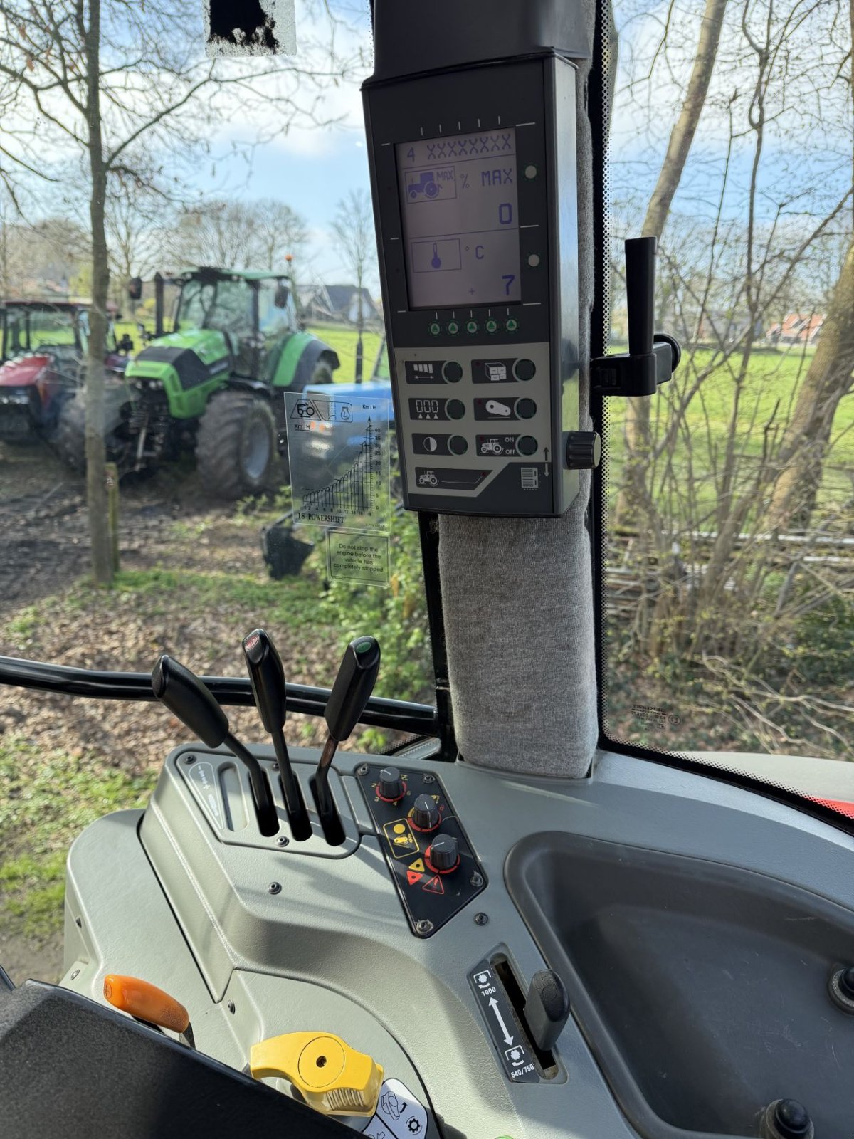Traktor of the type Massey Ferguson 8220, Gebrauchtmaschine in Rossum (Picture 11)