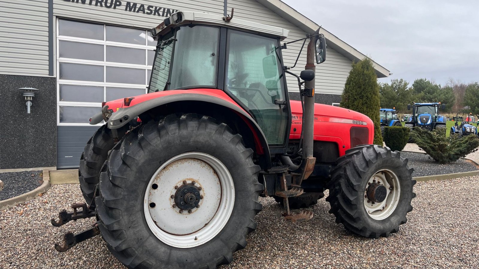 Traktor typu Massey Ferguson 8250 Powercontrol, Gebrauchtmaschine v Lintrup (Obrázek 13)