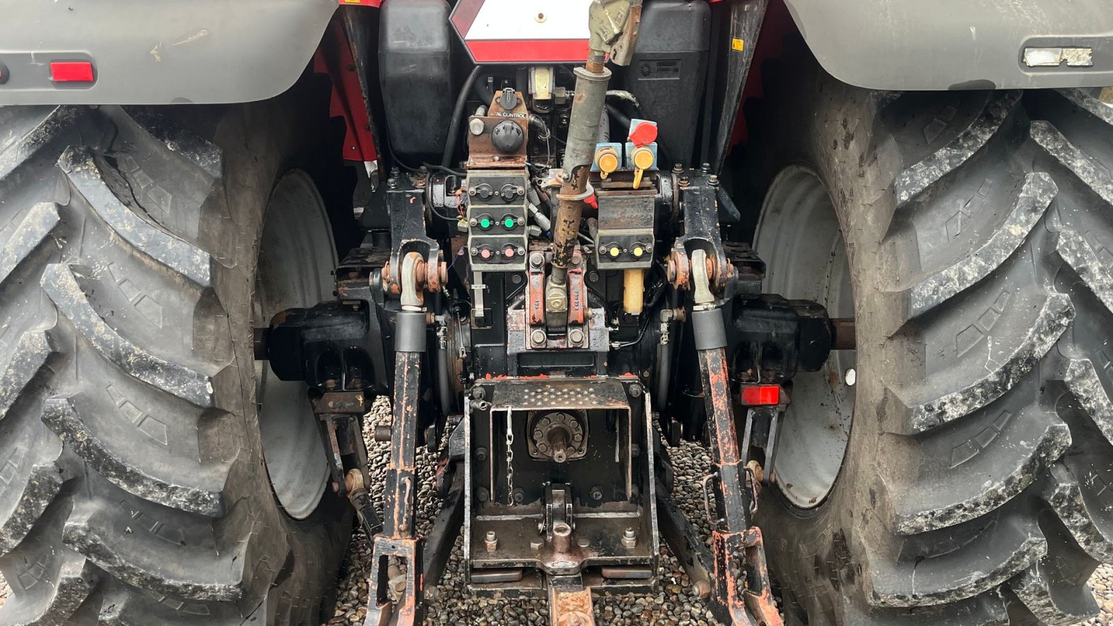 Traktor typu Massey Ferguson 8250 Powercontrol, Gebrauchtmaschine v Lintrup (Obrázek 4)