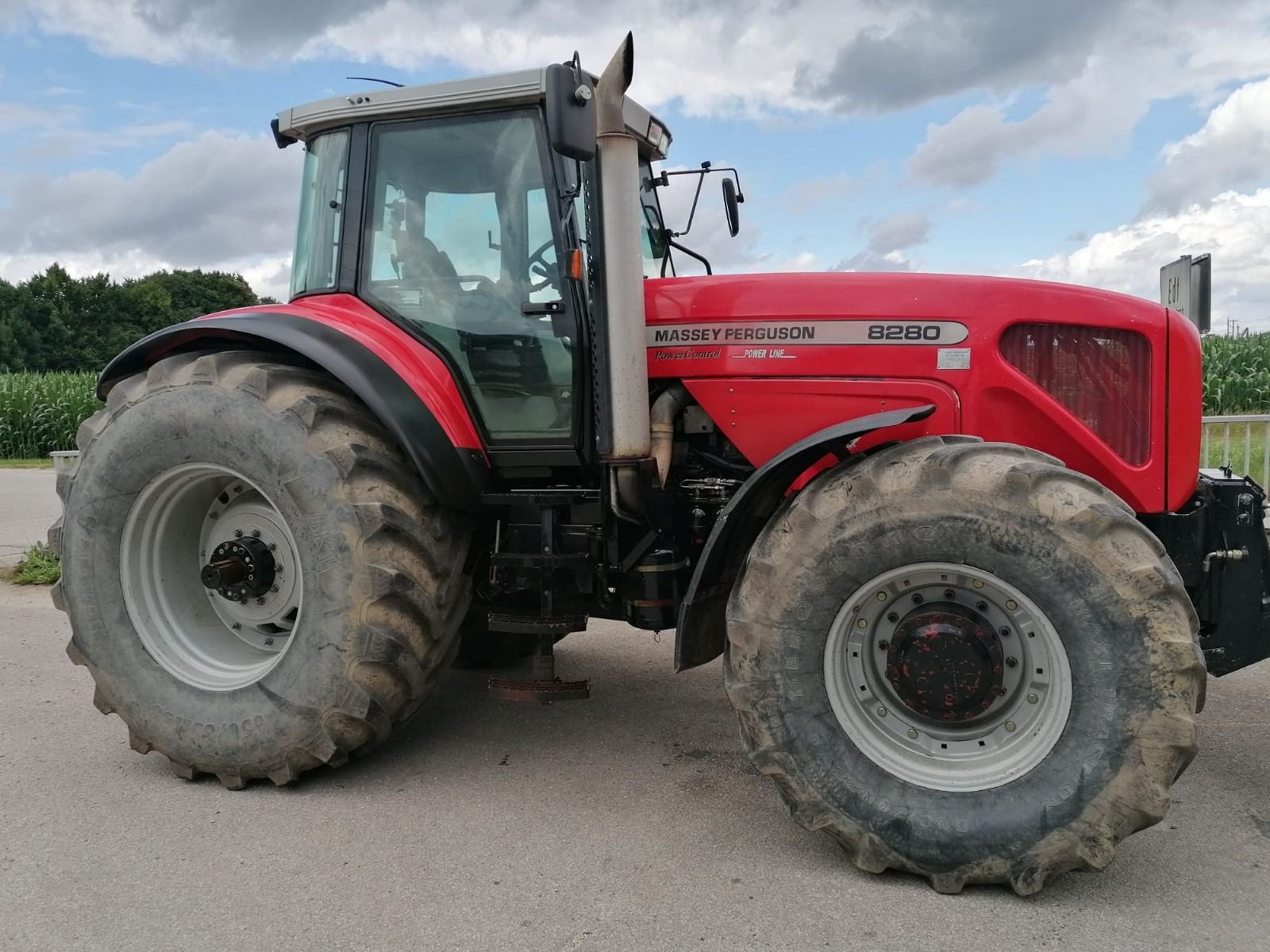 Traktor типа Massey Ferguson 8280-4, Gebrauchtmaschine в Burgkirchen (Фотография 1)