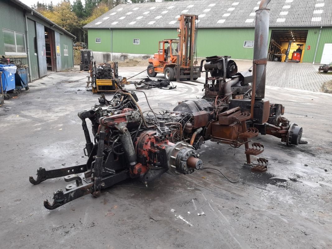 Traktor Türe ait Massey Ferguson 8280, Gebrauchtmaschine içinde Viborg (resim 4)