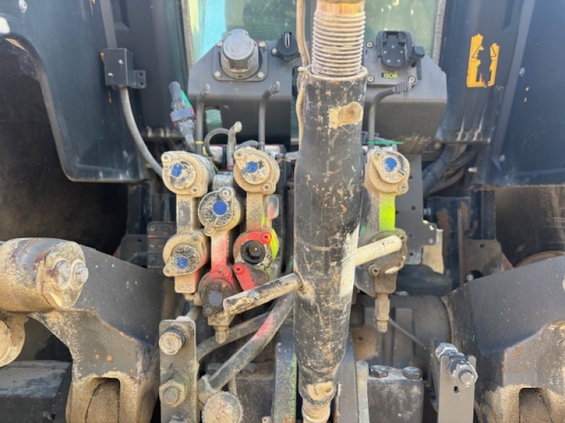 Traktor typu Massey Ferguson 8560, Gebrauchtmaschine v SAINTE-MENEHOULD (Obrázek 7)