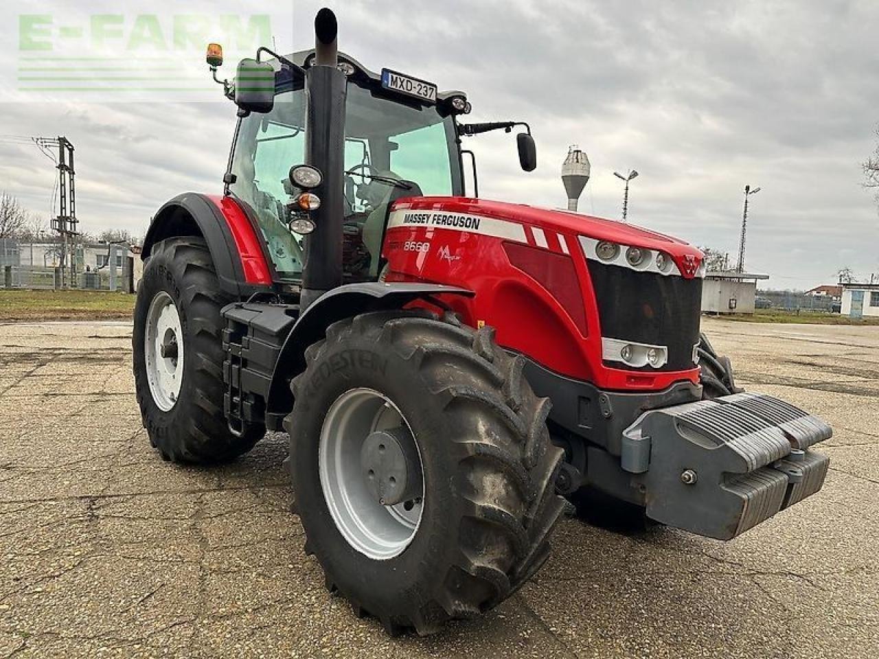 Traktor типа Massey Ferguson 8660, Gebrauchtmaschine в SZEGED (Фотография 3)