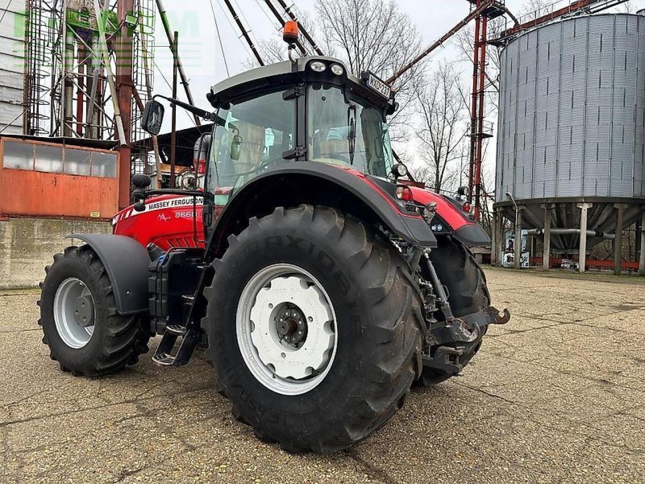 Traktor типа Massey Ferguson 8660, Gebrauchtmaschine в SZEGED (Фотография 7)