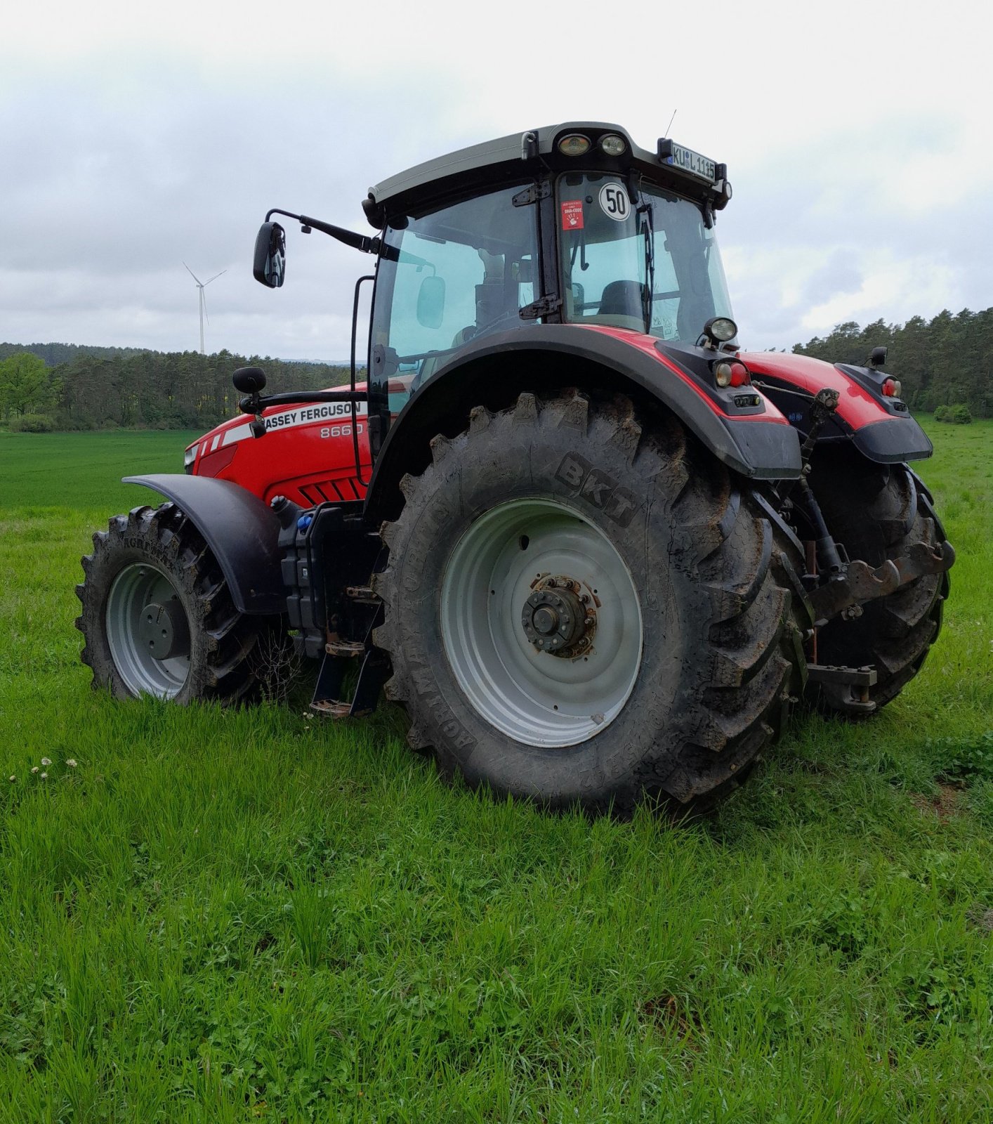 Traktor of the type Massey Ferguson 8660, Gebrauchtmaschine in Kasendorf (Picture 4)