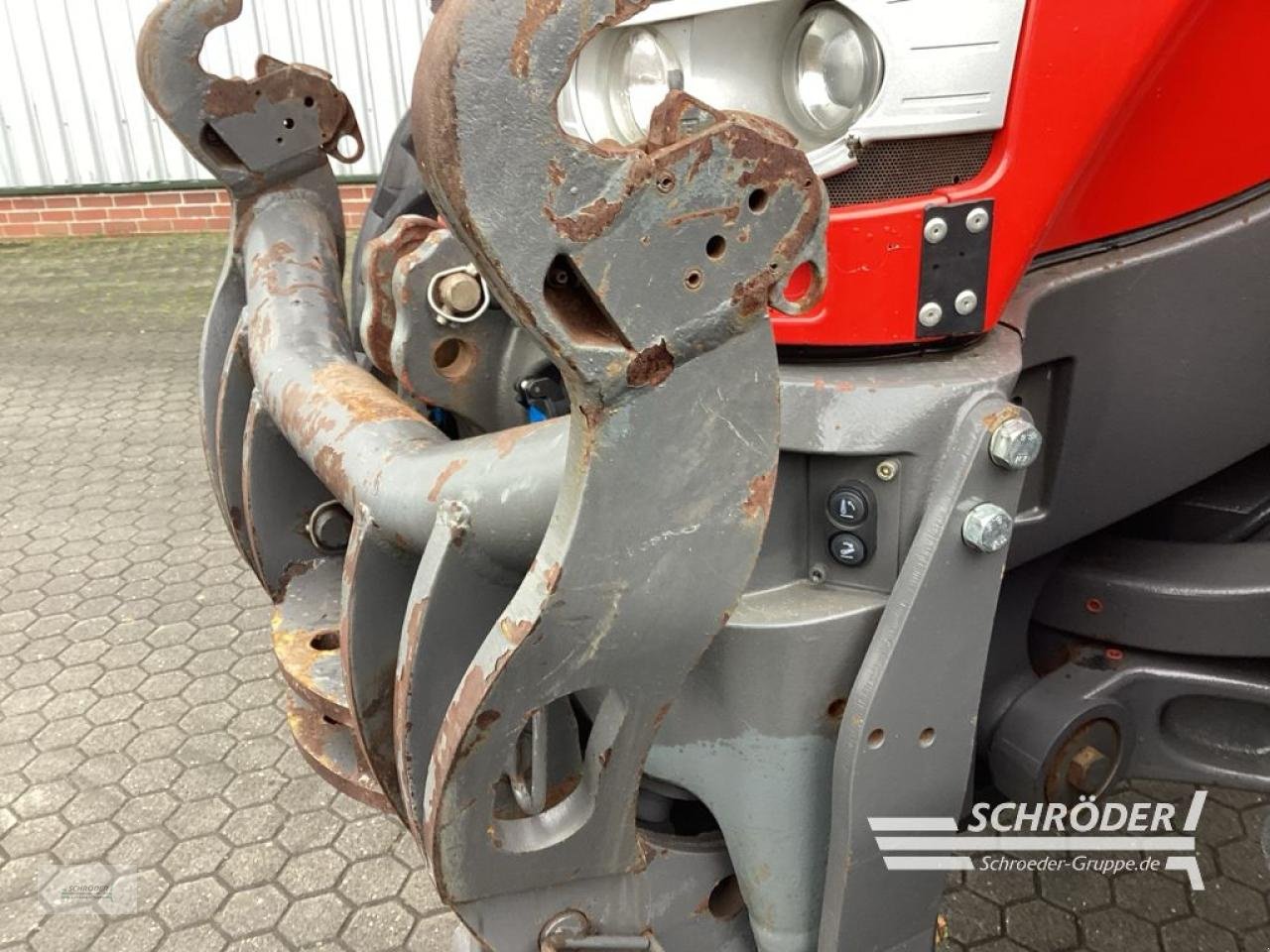 Traktor от тип Massey Ferguson 8670 DYNA-VT EXCELLENCE, Gebrauchtmaschine в Norden (Снимка 7)