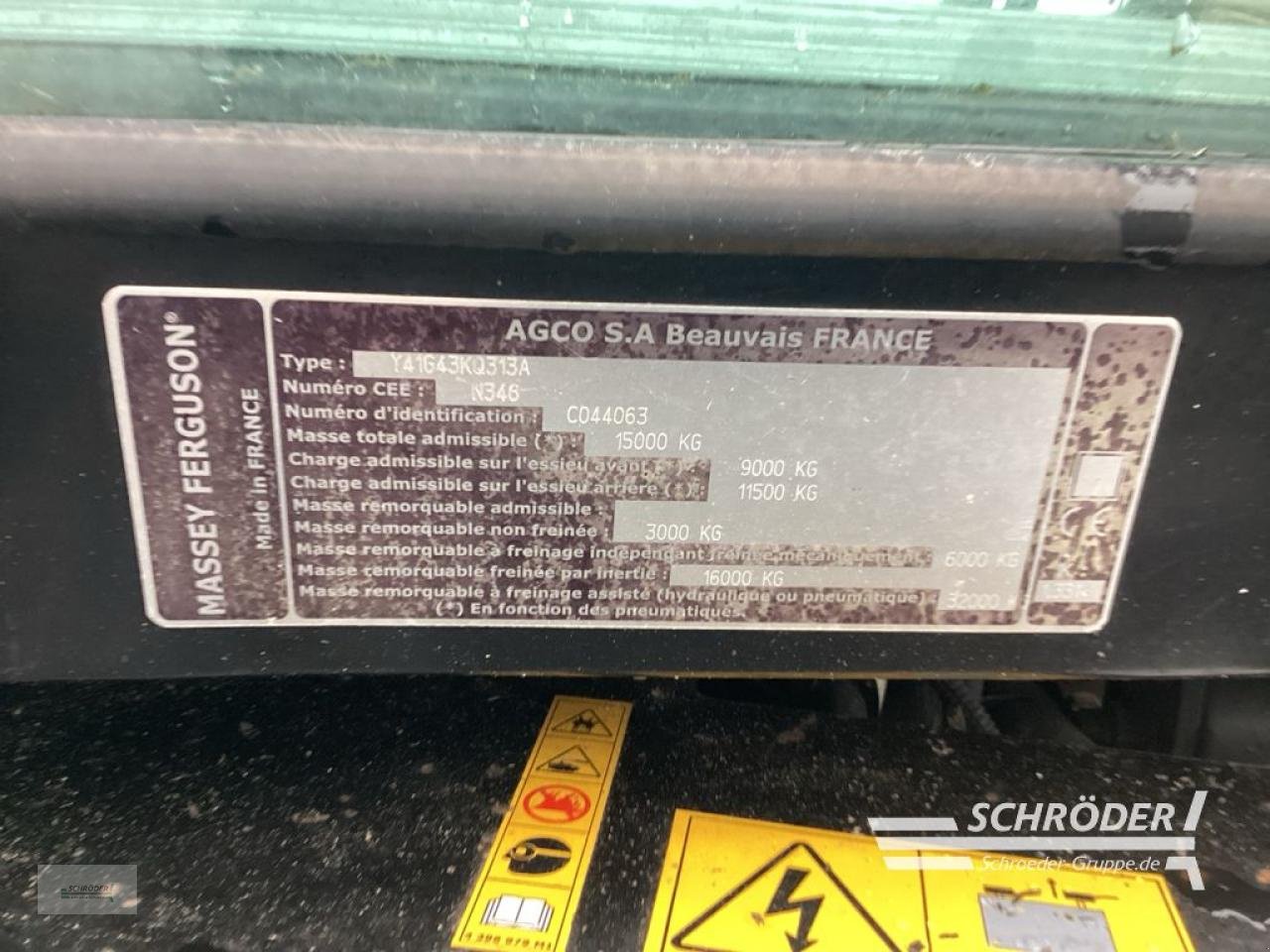 Traktor от тип Massey Ferguson 8670 DYNA-VT EXCELLENCE, Gebrauchtmaschine в Norden (Снимка 11)