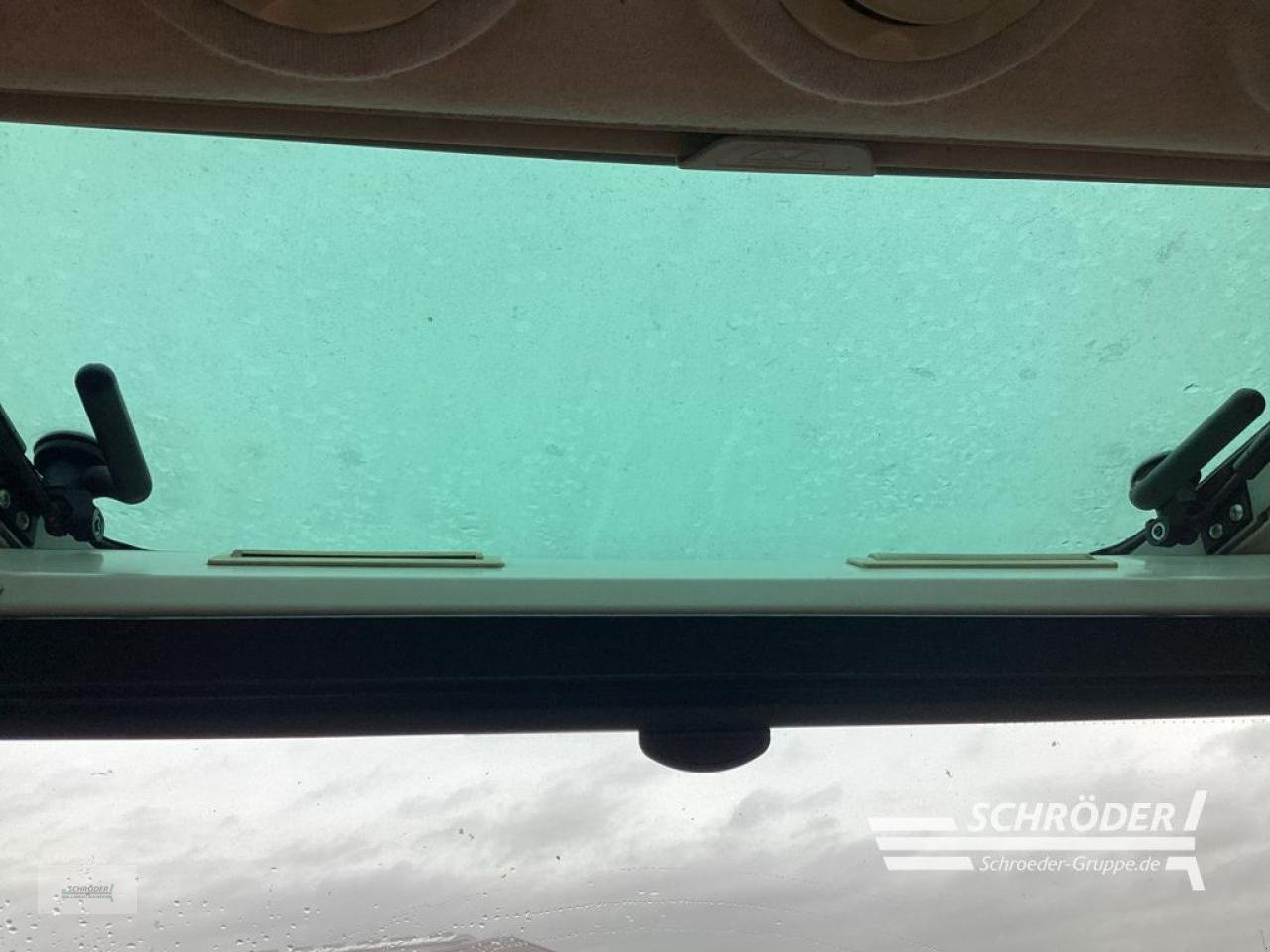 Traktor от тип Massey Ferguson 8670 DYNA-VT EXCELLENCE, Gebrauchtmaschine в Norden (Снимка 14)