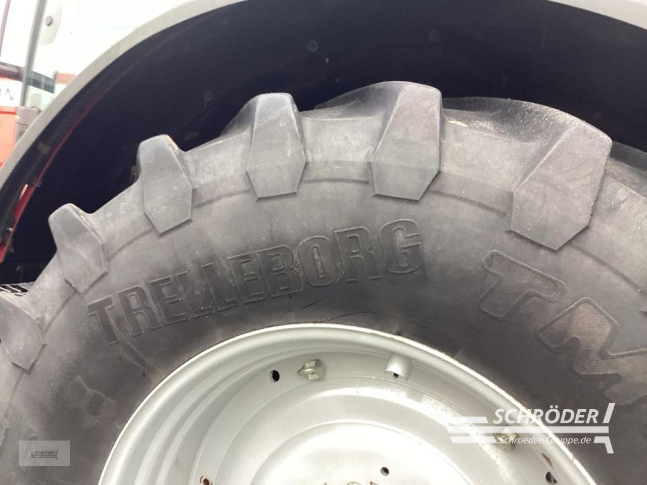 Traktor типа Massey Ferguson 8670 DYNA-VT EXCELLENCE, Gebrauchtmaschine в Norden (Фотография 18)