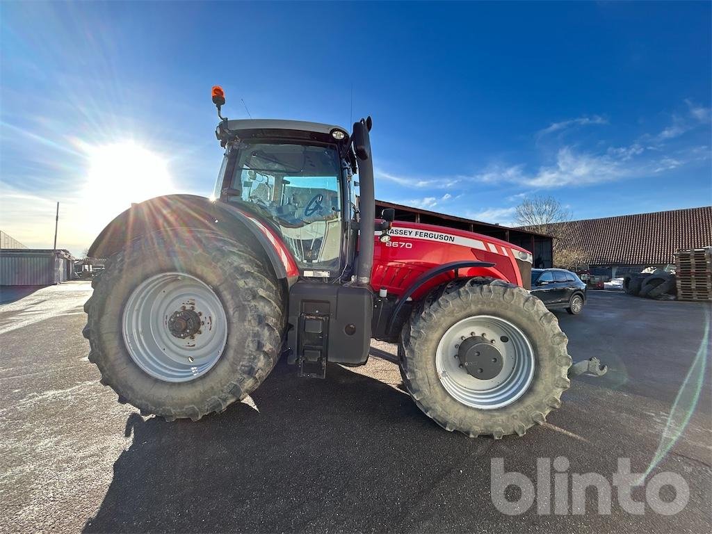 Traktor typu Massey Ferguson 8670, Gebrauchtmaschine v Düsseldorf (Obrázek 4)