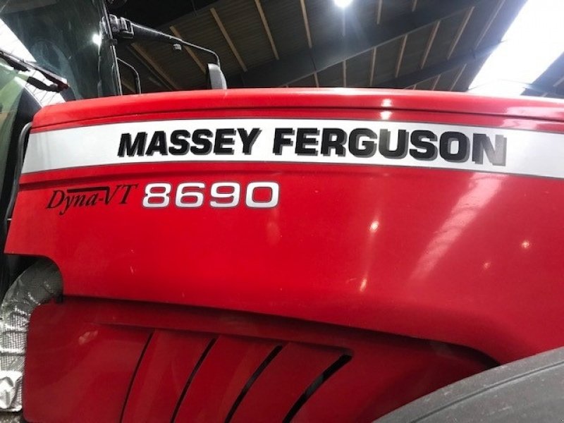 Traktor typu Massey Ferguson 8690 DYNA VT EXCELLENCE ÆGTE SLIDER KLAR TIL MERE..!, Gebrauchtmaschine w Fjerritslev