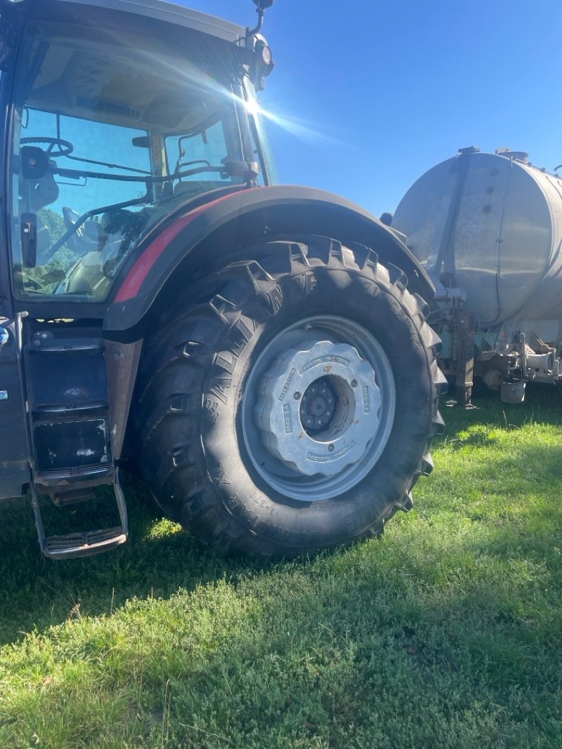 Traktor Türe ait Massey Ferguson 8690, Gebrauchtmaschine içinde Plau am See / OT Klebe (resim 7)