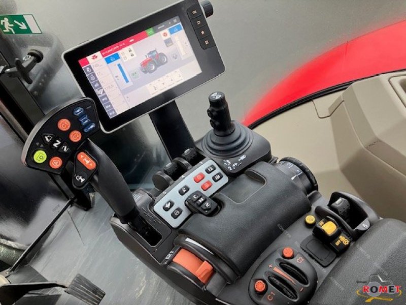 Traktor Türe ait Massey Ferguson 8727 S DV EX, Gebrauchtmaschine içinde Gennes sur glaize (resim 6)