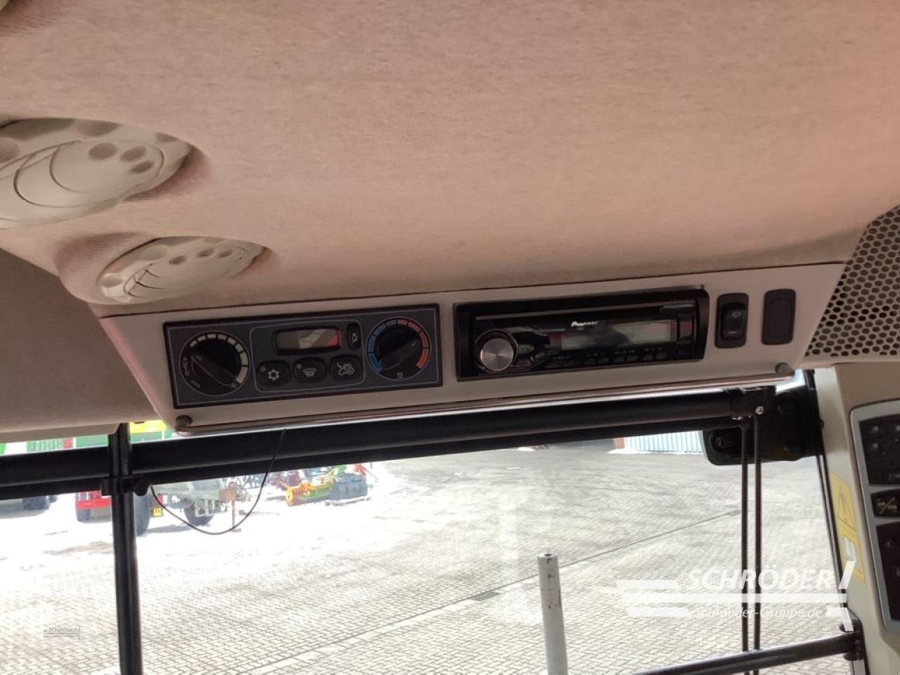 Traktor Türe ait Massey Ferguson 8727 S DYNA-VT EXCLUSIVE, Gebrauchtmaschine içinde Völkersen (resim 11)