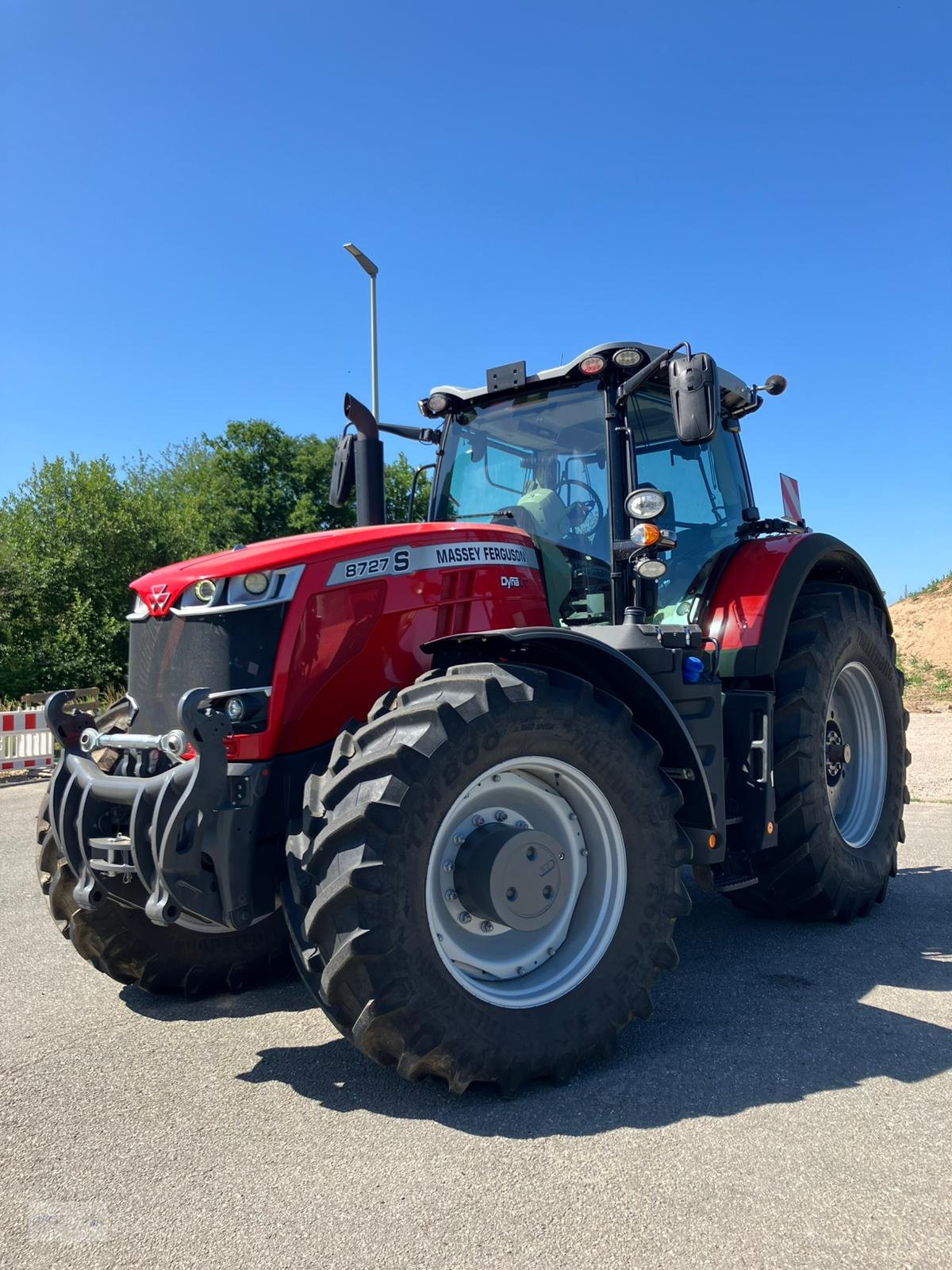 Traktor des Typs Massey Ferguson 8727 S Dyna VT, Neumaschine in Konken (Bild 12)