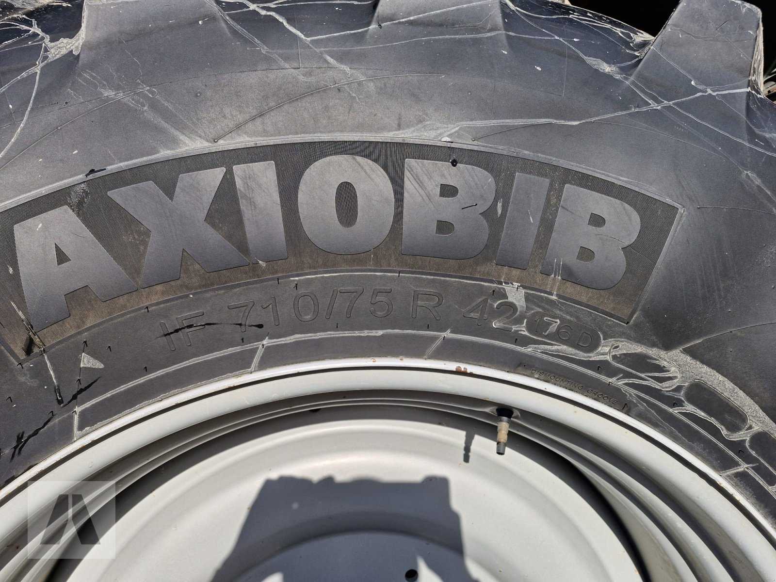 Traktor des Typs Massey Ferguson 8727 S Dyna VT, Gebrauchtmaschine in Langweid am Lech (Bild 8)