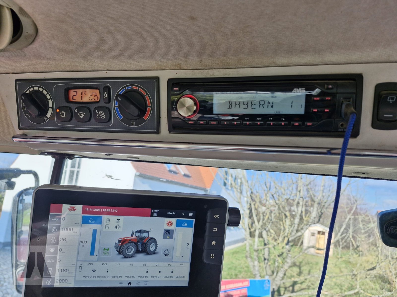 Traktor des Typs Massey Ferguson 8727 S Dyna VT, Gebrauchtmaschine in Langweid am Lech (Bild 12)