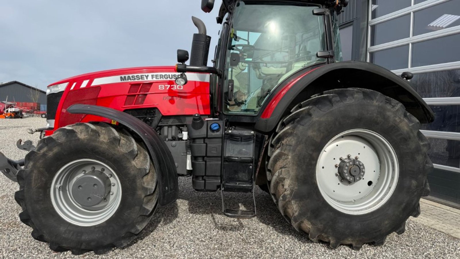 Traktor des Typs Massey Ferguson 8730 Dyna VT Kun 2000 timer, Gebrauchtmaschine in Hadsten (Bild 2)