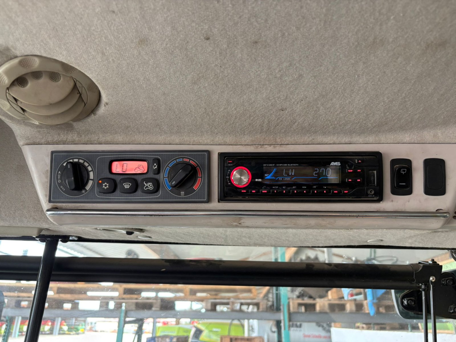 Traktor of the type Massey Ferguson 8730 Dyna VT, Gebrauchtmaschine in Wiedergeltingen (Picture 14)