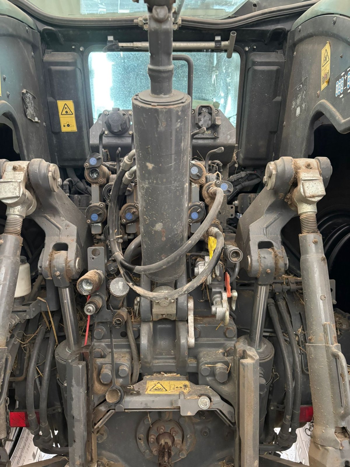 Traktor of the type Massey Ferguson 8730 Dyna VT, Gebrauchtmaschine in Wiedergeltingen (Picture 15)