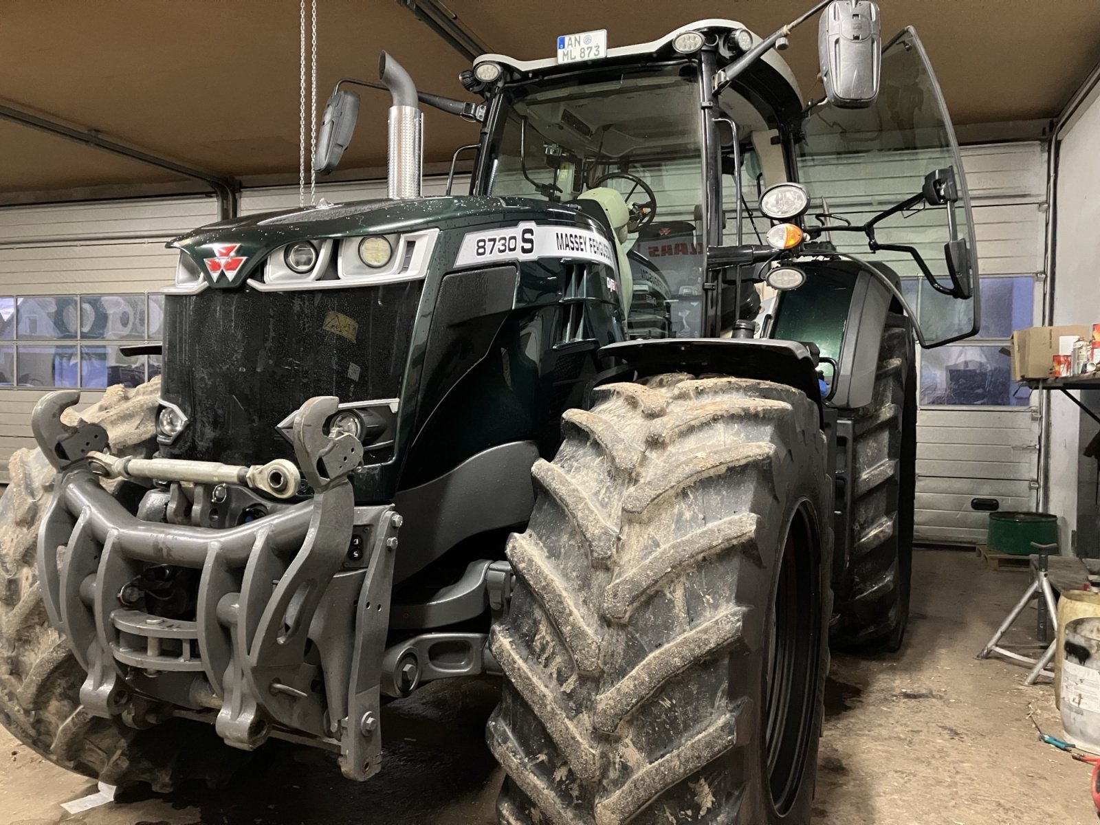 Traktor типа Massey Ferguson 8730 Dyna VT, Gebrauchtmaschine в Neuendettelsau (Фотография 2)