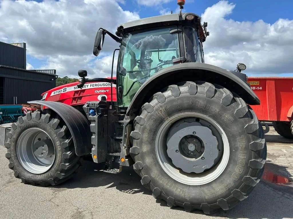 Traktor des Typs Massey Ferguson 8730S EXCLUSIVE, Gebrauchtmaschine in JOSSELIN (Bild 4)