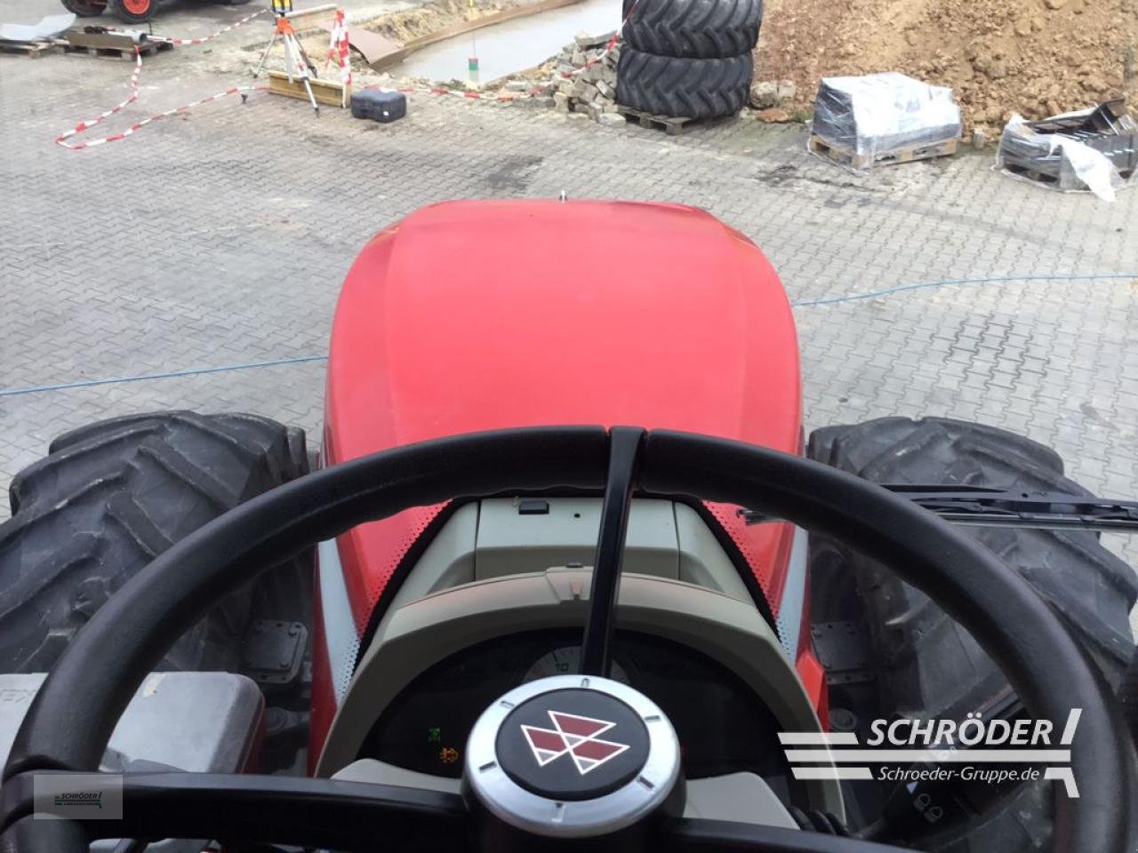 Traktor des Typs Massey Ferguson 8735 DYNA-VT, Gebrauchtmaschine in Wildeshausen (Bild 14)