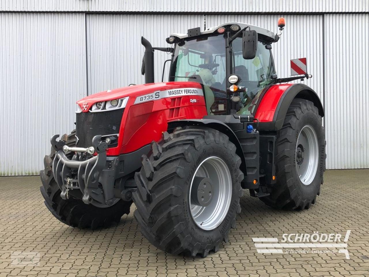 Traktor des Typs Massey Ferguson 8735 S DYNA-VT NEW EXCLUSIVE, Neumaschine in Ahlerstedt (Bild 1)