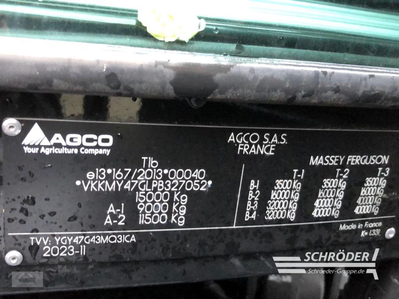 Traktor des Typs Massey Ferguson 8735 S DYNA-VT NEW EXCLUSIVE, Neumaschine in Ahlerstedt (Bild 17)