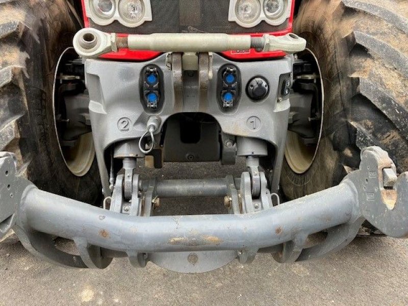 Traktor des Typs Massey Ferguson 8735S DVT EXCLUSIVE, Gebrauchtmaschine in POUSSAY (Bild 8)