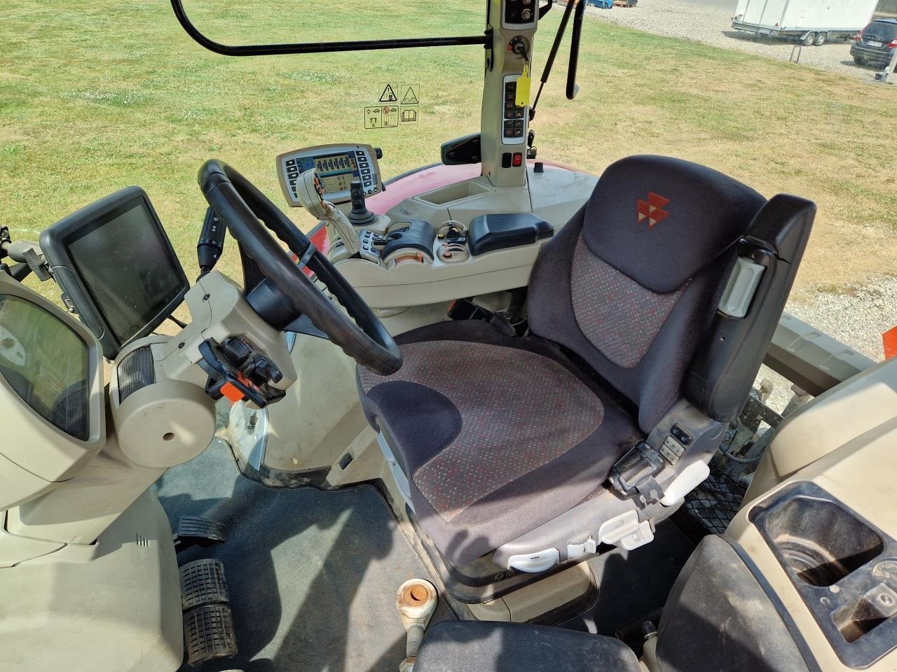 Traktor от тип Massey Ferguson 8737 EXCLUSIVE, Gebrauchtmaschine в Jelling (Снимка 7)