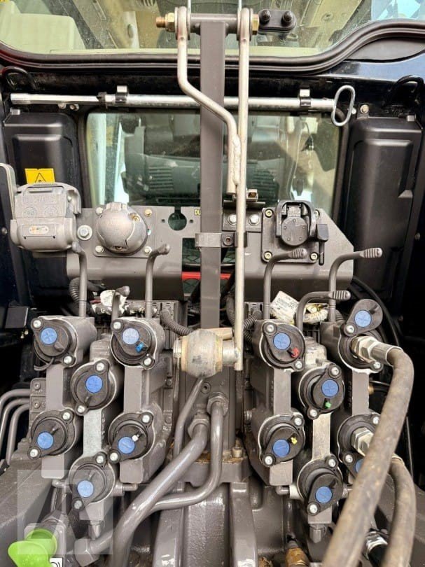 Traktor typu Massey Ferguson 8737, Gebrauchtmaschine v Soyen (Obrázek 9)