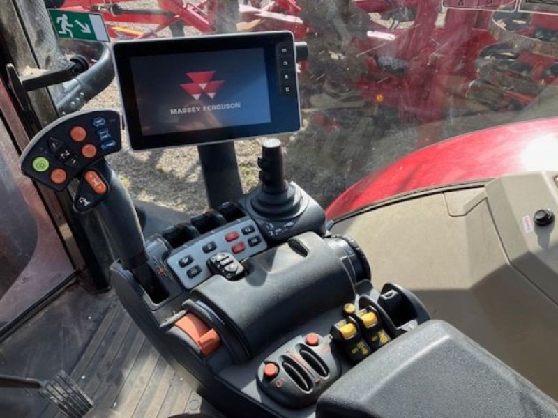 Traktor typu Massey Ferguson 8740 S DVT EXCLUSIVE, Gebrauchtmaschine v POUSSAY (Obrázek 11)