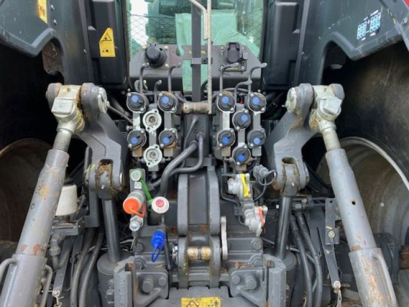 Traktor typu Massey Ferguson 8740 S DVT EXCLUSIVE, Gebrauchtmaschine v POUSSAY (Obrázek 7)