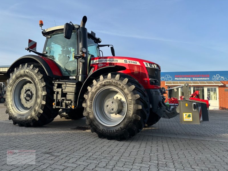 Traktor типа Massey Ferguson 8740 S Dyna VT Exclusive, Gebrauchtmaschine в Neubrandenburg (Фотография 1)