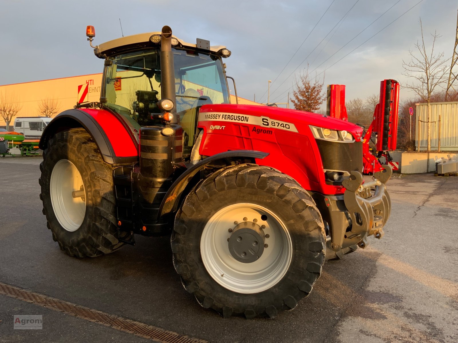 Traktor typu Massey Ferguson 8740 S Dyna VT Exclusive, Gebrauchtmaschine v Herrenberg-Gültstein (Obrázek 7)