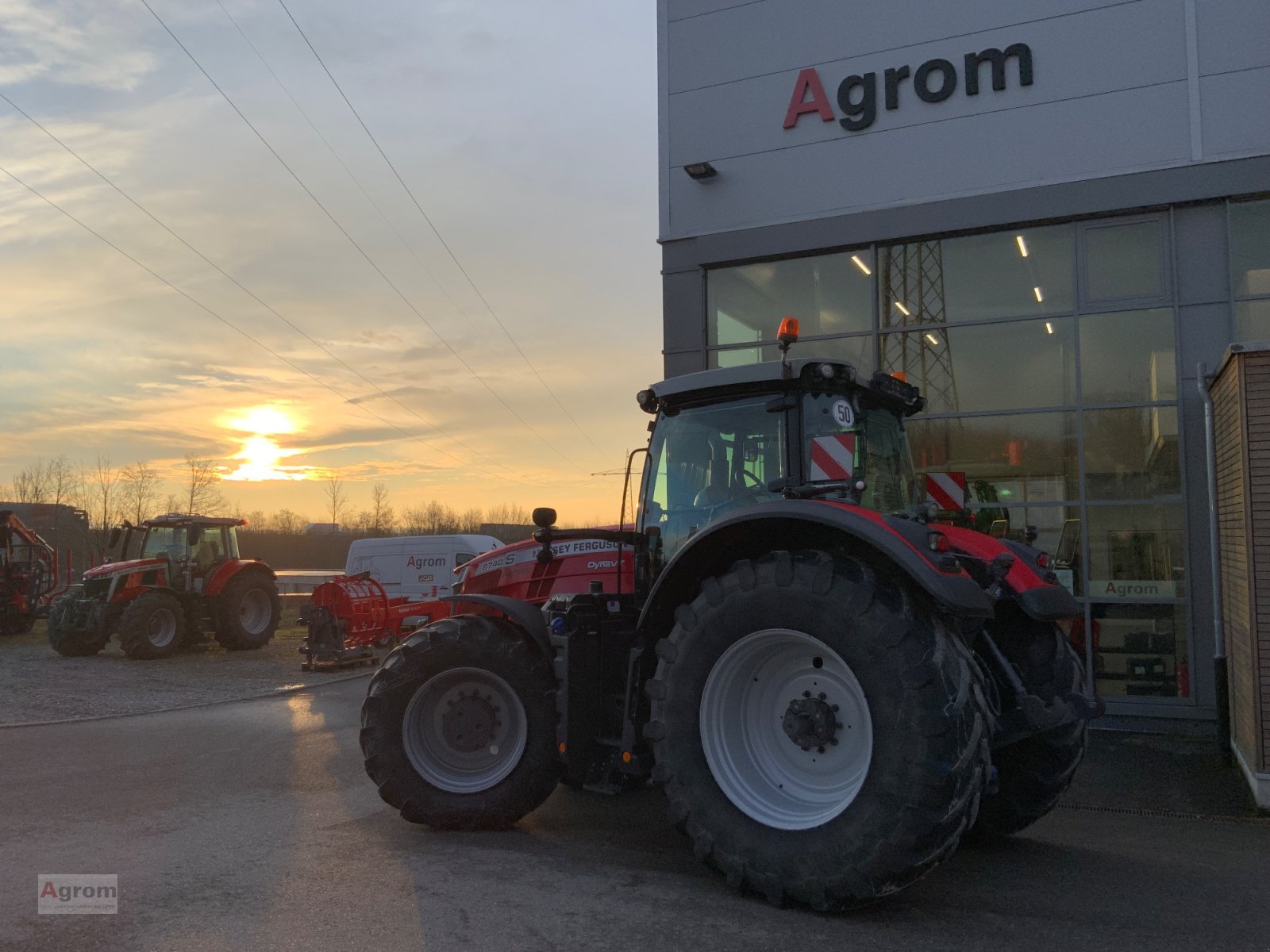 Traktor typu Massey Ferguson 8740 S Dyna VT Exclusive, Gebrauchtmaschine v Herrenberg-Gültstein (Obrázek 10)