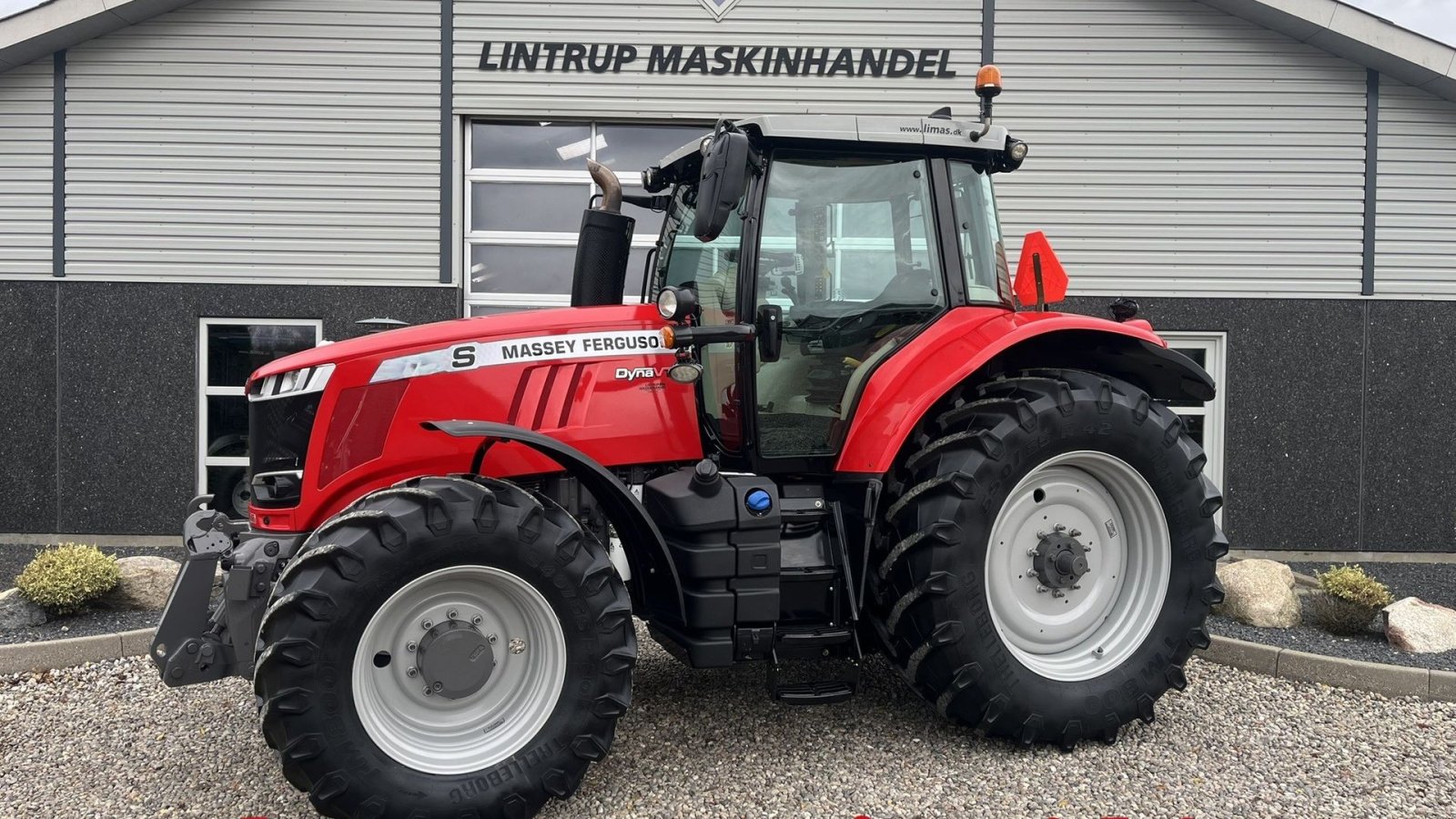 Traktor от тип Massey Ferguson 8740S DYNA VT EXCLUSIVE DK fuld udstyret traktor.  Stor hjul montering, Gebrauchtmaschine в Lintrup (Снимка 1)