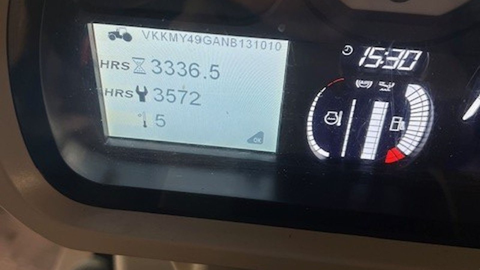 Traktor от тип Massey Ferguson 8740S DYNA VT EXCLUSIVE DK fuld udstyret traktor.  Stor hjul montering, Gebrauchtmaschine в Lintrup (Снимка 2)