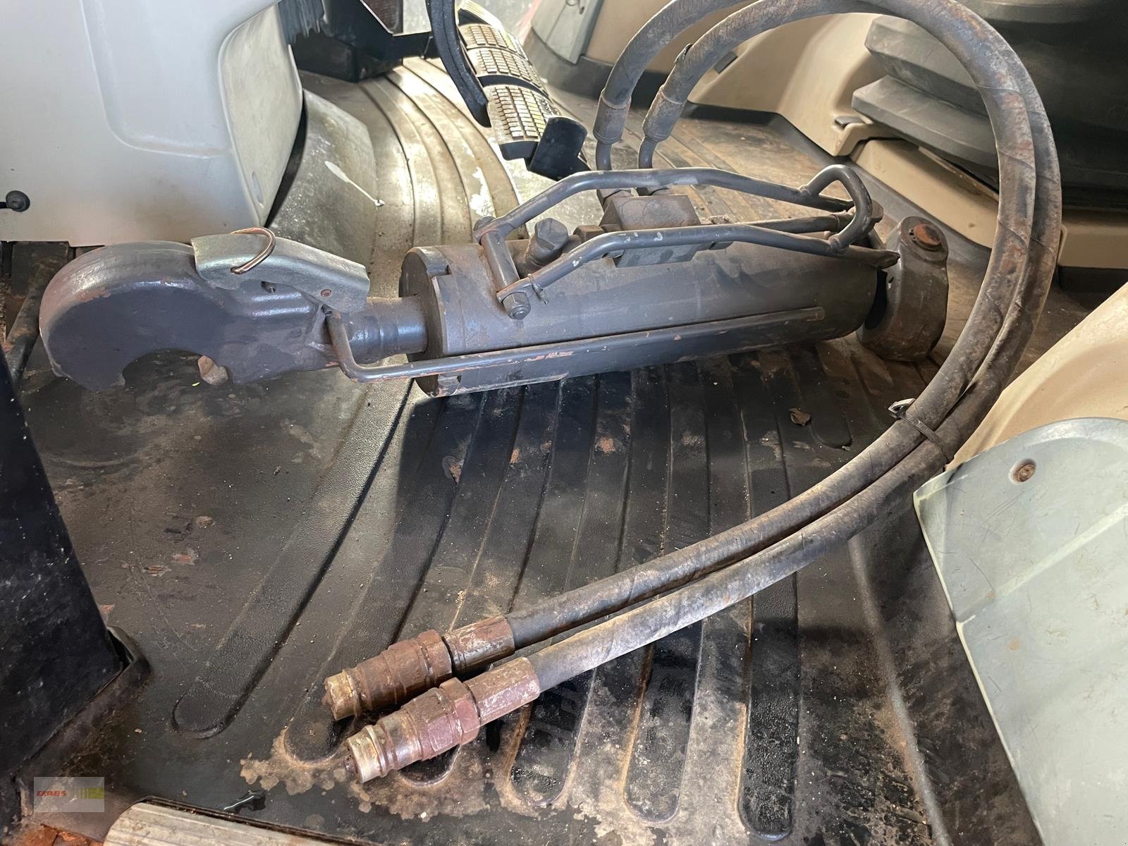 Traktor des Typs Massey Ferguson 8740S Versteigerung ab-auction, Gebrauchtmaschine in Langenau (Bild 16)