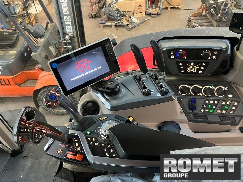 Traktor typu Massey Ferguson 8S-205 D7 ES, Gebrauchtmaschine v Gennes sur glaize (Obrázek 5)