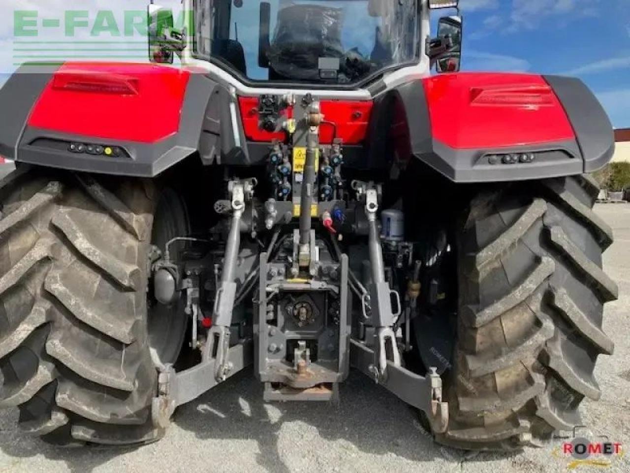Traktor типа Massey Ferguson 8s-205 dep ex Exclusive, Gebrauchtmaschine в GENNES-SUR-GLAIZE (Фотография 4)