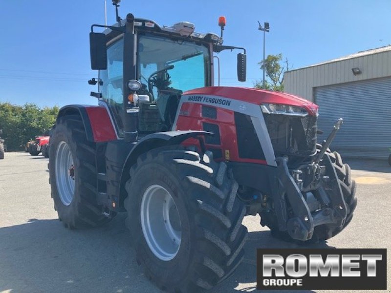 Traktor of the type Massey Ferguson 8S-245 D7 EX, Gebrauchtmaschine in Gennes sur glaize (Picture 2)