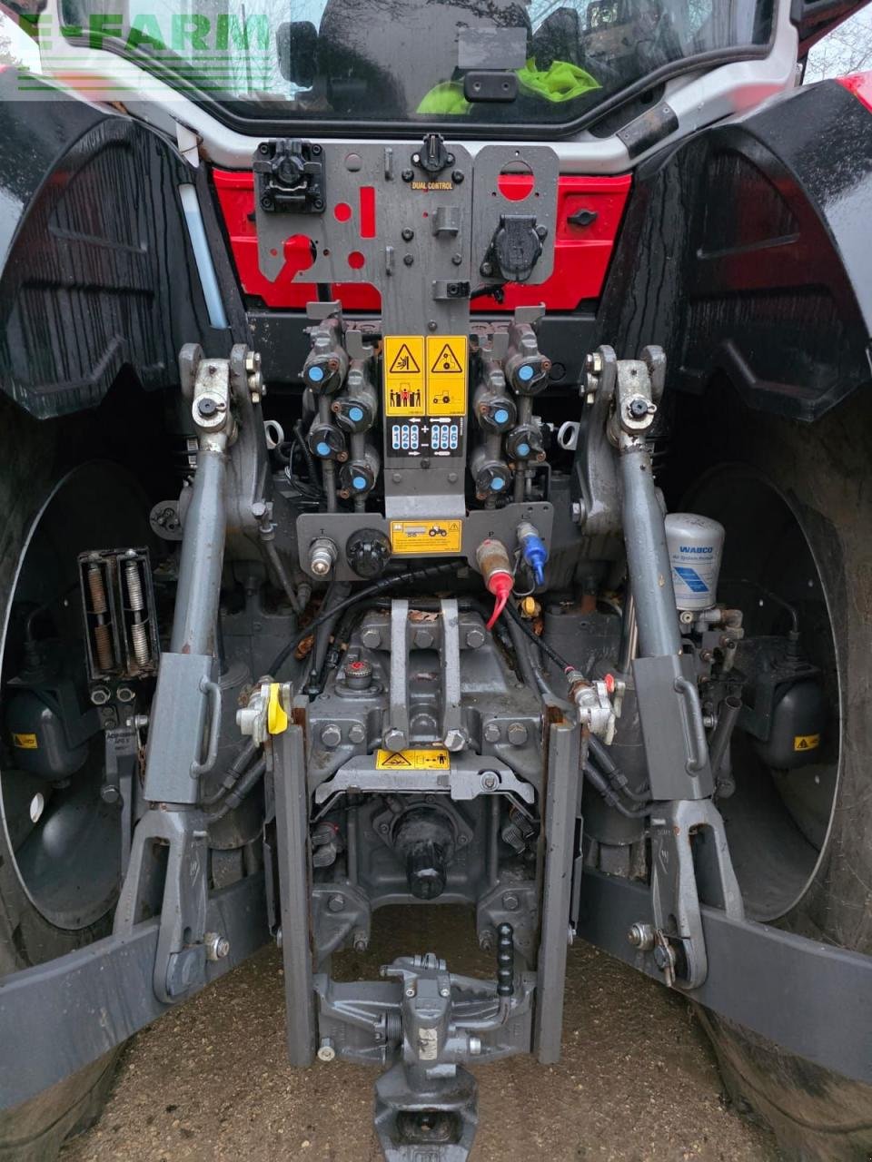 Traktor от тип Massey Ferguson 8S 265  Dyna E Power, Gebrauchtmaschine в Hamburg (Снимка 22)