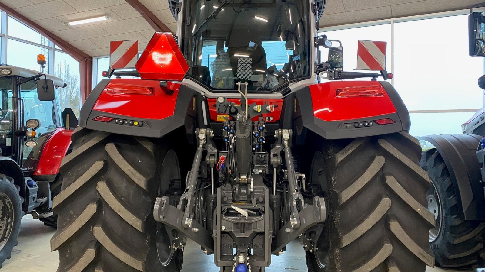 Traktor tip Massey Ferguson 8S-305 Dyna VT Exclusive, Gebrauchtmaschine in Ringe (Poză 5)