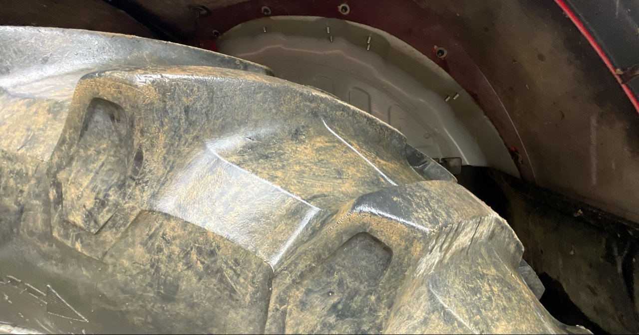 Traktor des Typs Massey Ferguson 8S.205 D7 EFF, Gebrauchtmaschine in JOSSELIN (Bild 9)