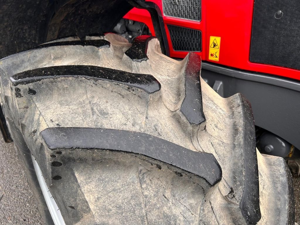 Traktor des Typs Massey Ferguson 8S.205 D7, Gebrauchtmaschine in JOSSELIN (Bild 8)