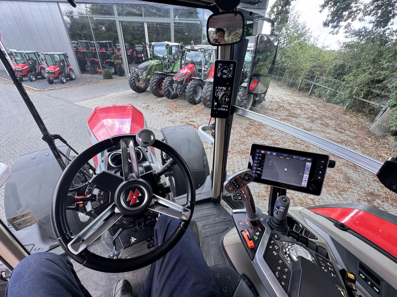 Traktor от тип Massey Ferguson 8s.205 Dyna7 Exclusive, Gebrauchtmaschine в Achterveld (Снимка 10)